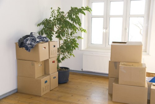 Moving support for flats and narrow access in Hire