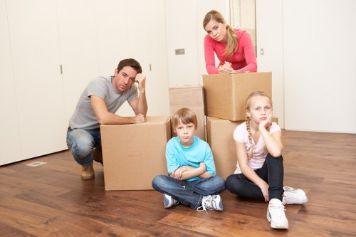 Choosing the right van size for a move in Hire